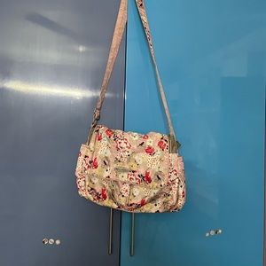 Messenger bag in pink colour